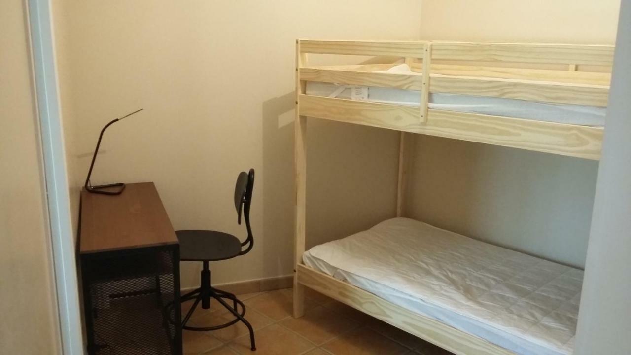 Appartement Dans Propriete Calme En Pleine Nature Charbonnières-les-Bains Exteriör bild